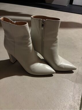 Marc Fisher Cream Pointed-Toe Ankle Boots with Side Zip
